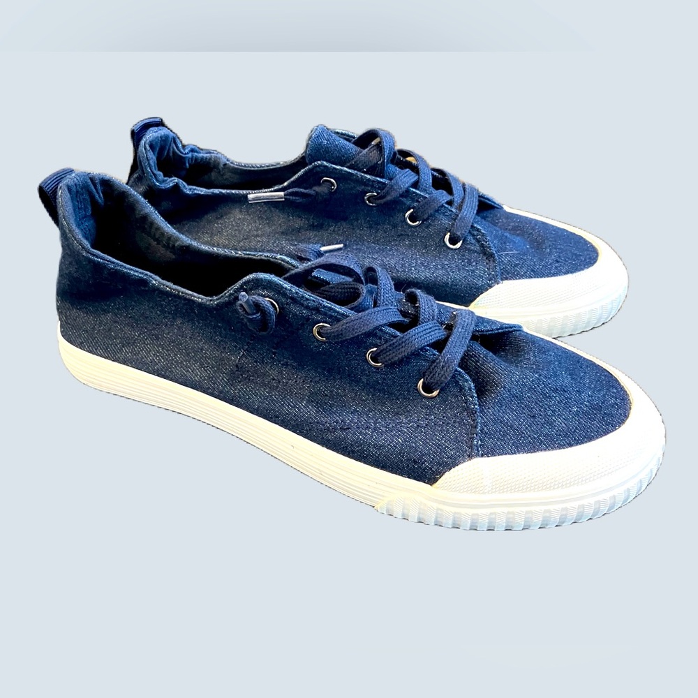 TRETORN Women's Meg Slip On Sneakers 9.5 40.25 - “Dark Denim” color